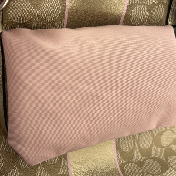 COACH Luxury Signature F19815 2WAY Bag and pouch.set of two - Picture 15 of 17